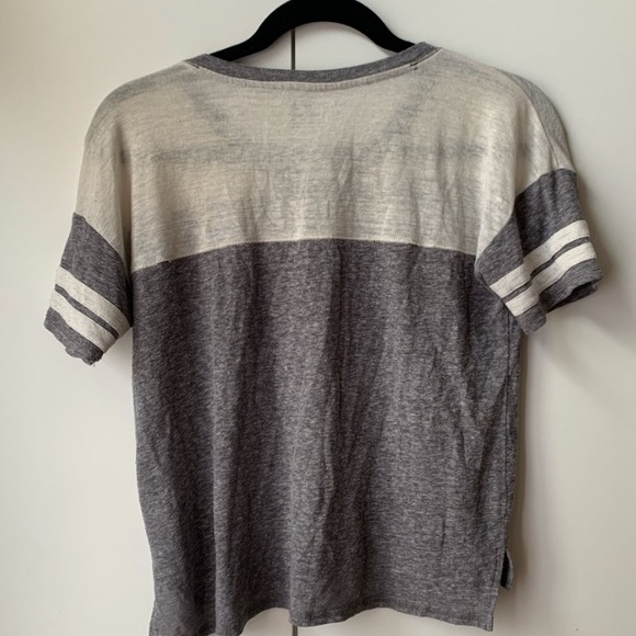 T-Shirt - Picture 2 of 2